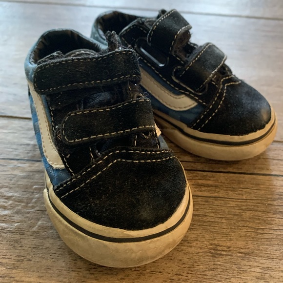VANS Toddler size 4.5 - Picture 3 of 6